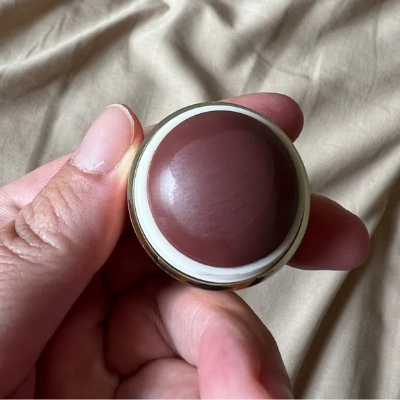 Merit Flush Balm in Bespoke - Picture 4 of 7